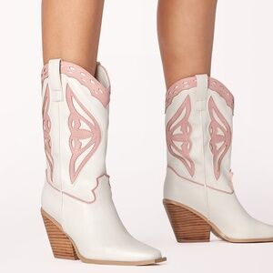 BILLINI CLAIRE IVORY-ROSE western boots 6 Nwob